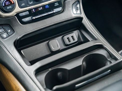 Used 2018 GMC Yukon Denali w/ Denali Ultimate Package image 25