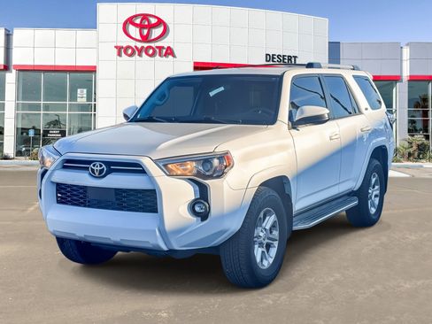 Used 2023 Toyota 4Runner SR5 image 3