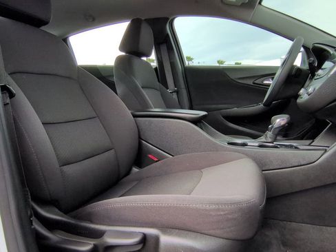 Used 2024 Chevrolet Malibu LT image 41