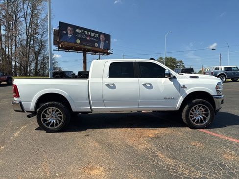 Used 2022 RAM 2500 Laramie AWD/4WD image 5