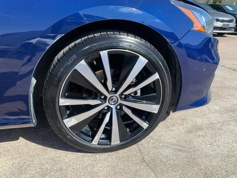 Used 2022 Nissan Altima 2.5 SR FWD image 24
