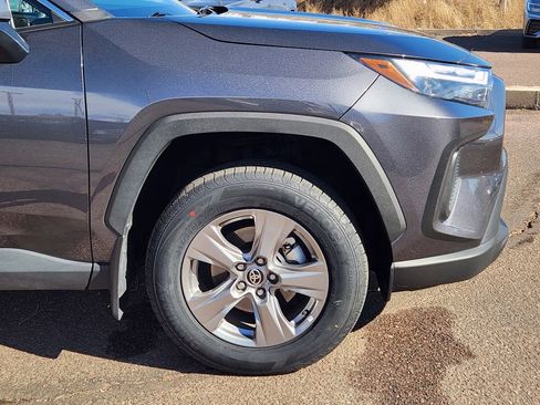 Used 2024 Toyota RAV4 XLE image 28