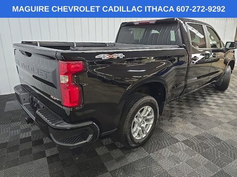 Used 2023 Chevrolet Silverado 1500 RST w/ Z71 Off-Road Package AWD/4WD image 10