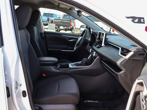 Used 2024 Toyota RAV4 XLE image 16