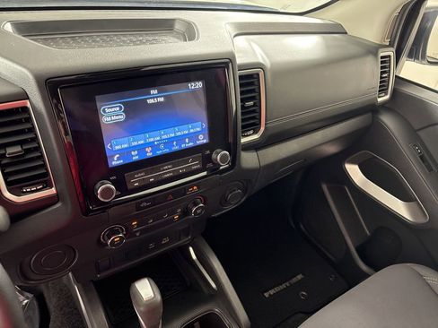 Used 2023 Nissan Frontier SV image 26