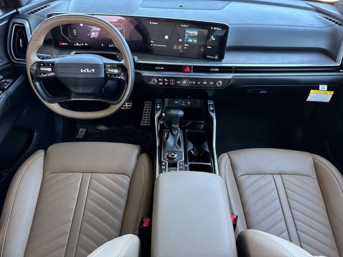 New 2026 Kia Sorento SX Prestige w/ Olive Brown Leather Package image 14