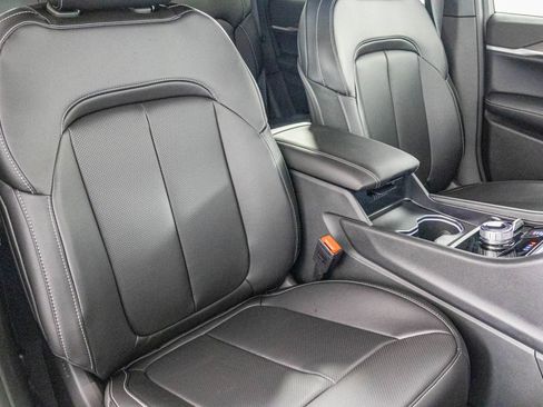 New 2025 Jeep Grand Cherokee Limited w/ Luxury Tech Group II image 37