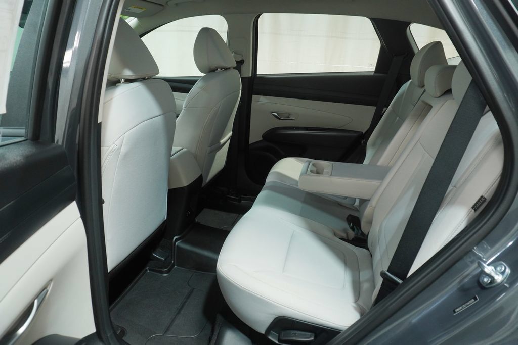 Certified 2026 Hyundai Tucson SE AWD/4WD image 13