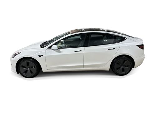 Certified 2023 Tesla Model 3 Standard Range RWD image 3