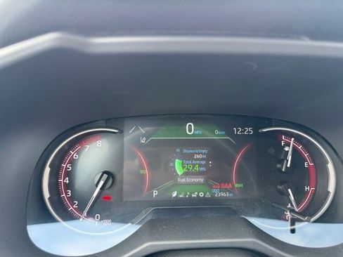 Used 2025 Toyota RAV4 XLE image 13