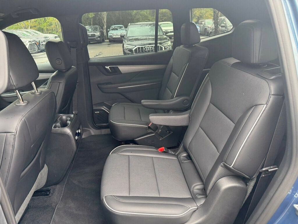 Used 2026 Buick Enclave Preferred FWD image 8