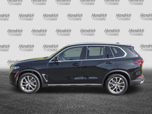 Certified 2024 BMW X5 xDrive40i w/ Premium Package AWD/4WD image 6