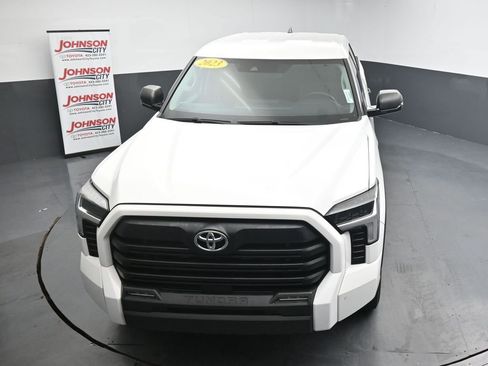 Used 2023 Toyota Tundra SR5 w/ SR5 Convenience Package AWD/4WD image 28