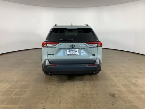 Used 2022 Toyota RAV4 XLE w/ Convenience Package AWD/4WD image 12