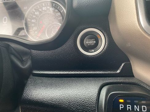 Used 2021 RAM 1500 Laramie AWD/4WD image 28