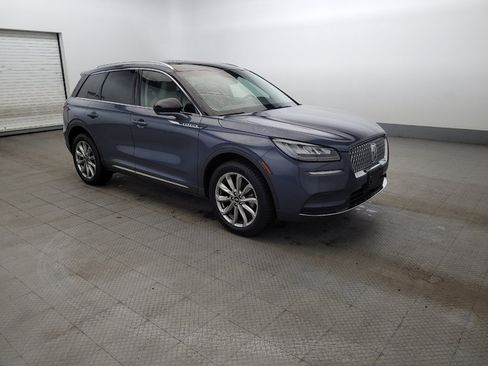 Used 2022 Lincoln Corsair AWD w/ Premium Package image 13