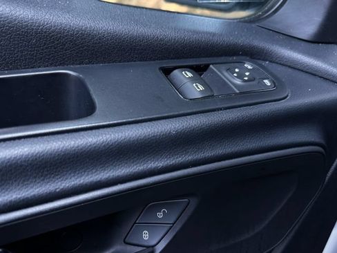 Used 2021 Mercedes-Benz Sprinter 2500 image 12