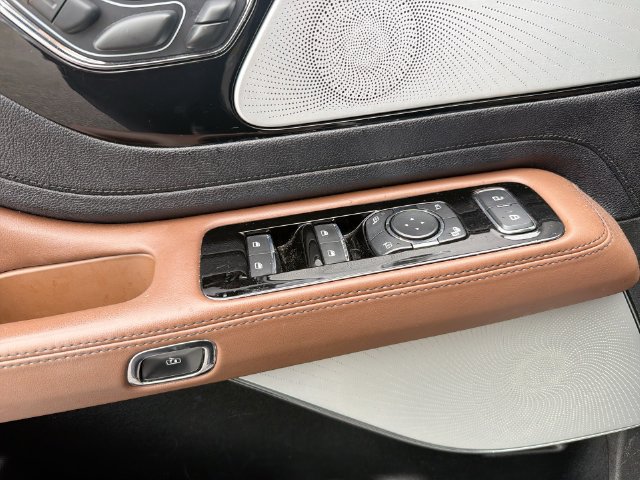 Used 2020 Lincoln Aviator Reserve w/ Equipment Group 202A AWD/4WD image 16