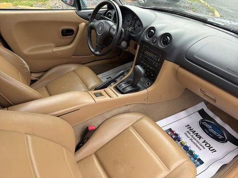 Used 1999 MAZDA MX-5 Miata RWD image 26