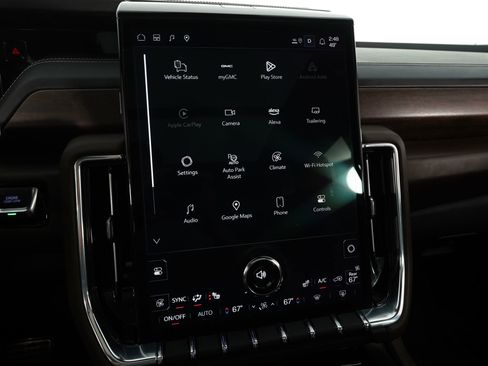 Used 2025 GMC Yukon Denali Ultimate w/ LPO, Floor Liner Package image 26