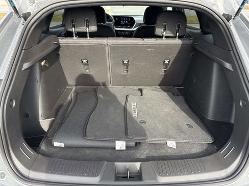 Used 2024 Chevrolet Trax RS w/ Driver Confidence Package image 20