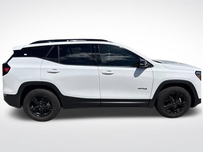 Used 2023 GMC Terrain AT4 w/ Tech Package AWD/4WD image 11