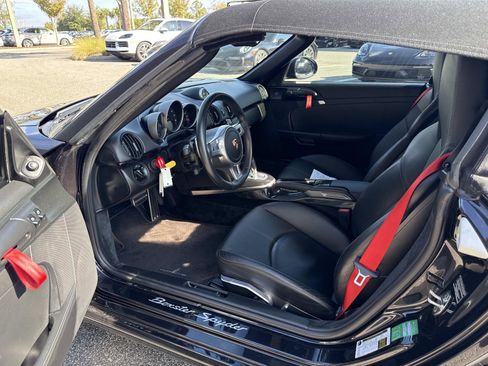 Used 2011 Porsche Boxster Spyder image 5