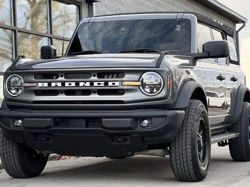 Used 2023 Ford Bronco Big Bend image 14