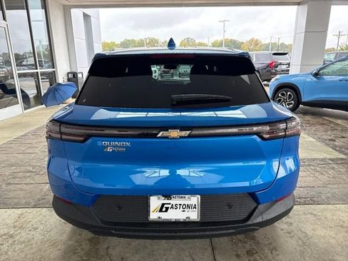 New 2026 Chevrolet Equinox EV LT image 4