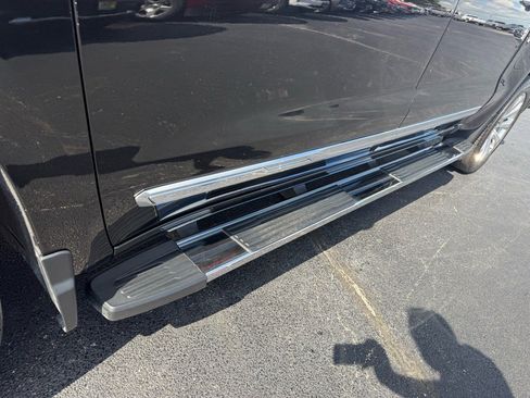 Used 2024 Chevrolet Silverado 1500 High Country w/ High Country Premium Package image 11