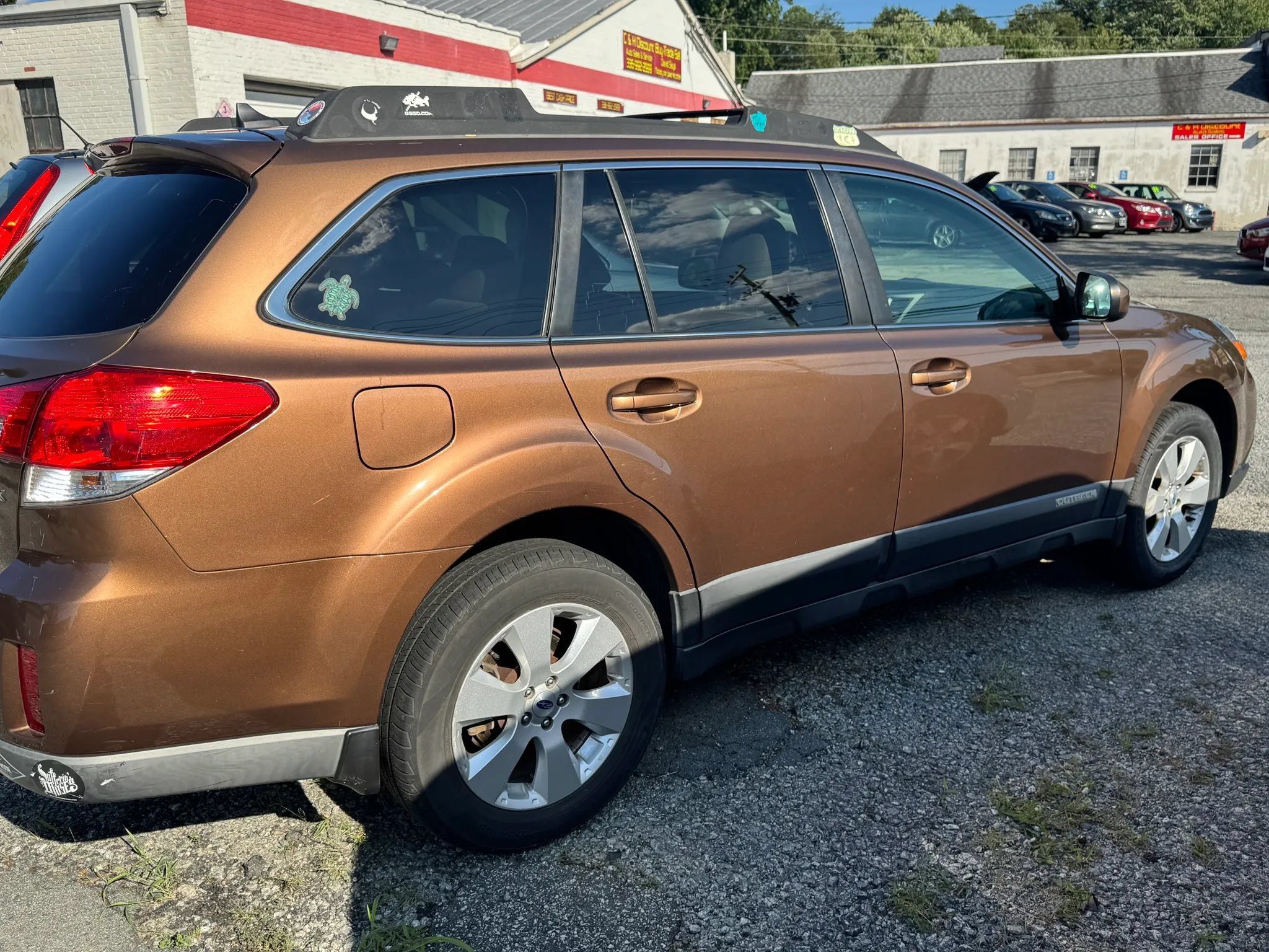 Used 2011 Subaru Outback 2.5i Limited AWD/4WD image 5