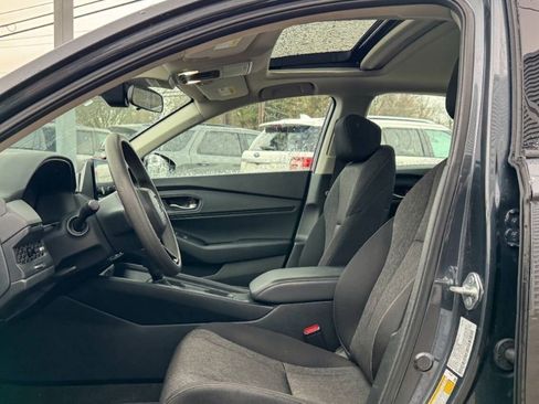Used 2024 Honda Accord EX image 10