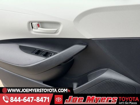 Used 2026 Toyota Corolla LE image 25
