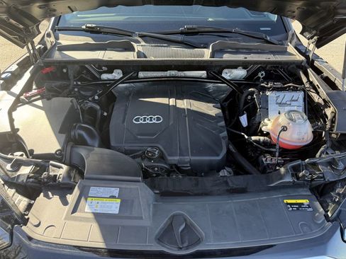 Used 2021 Audi Q5 2.0T Premium w/ Convenience Package image 13