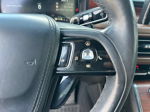 Used 2022 Lincoln Aviator Reserve w/ Elements Package Plus RWD image 9