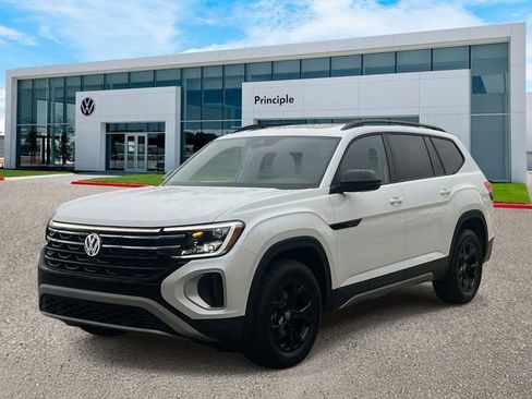 New 2026 Volkswagen Atlas Peak Edition image 1