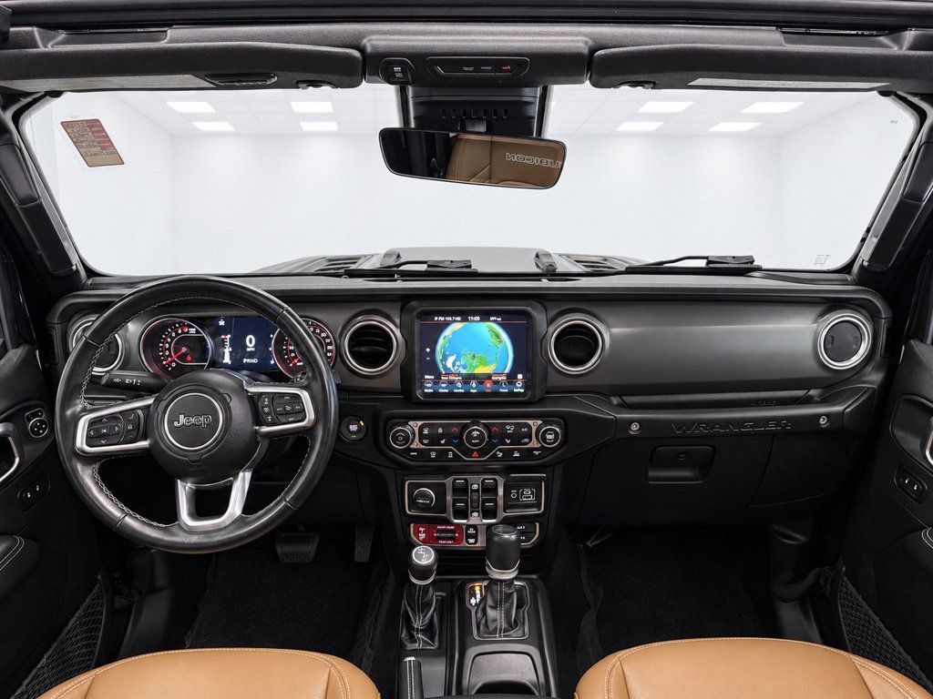 Used 2022 Jeep Wrangler Unlimited Rubicon w/ Advanced Safety Group AWD/4WD image 30