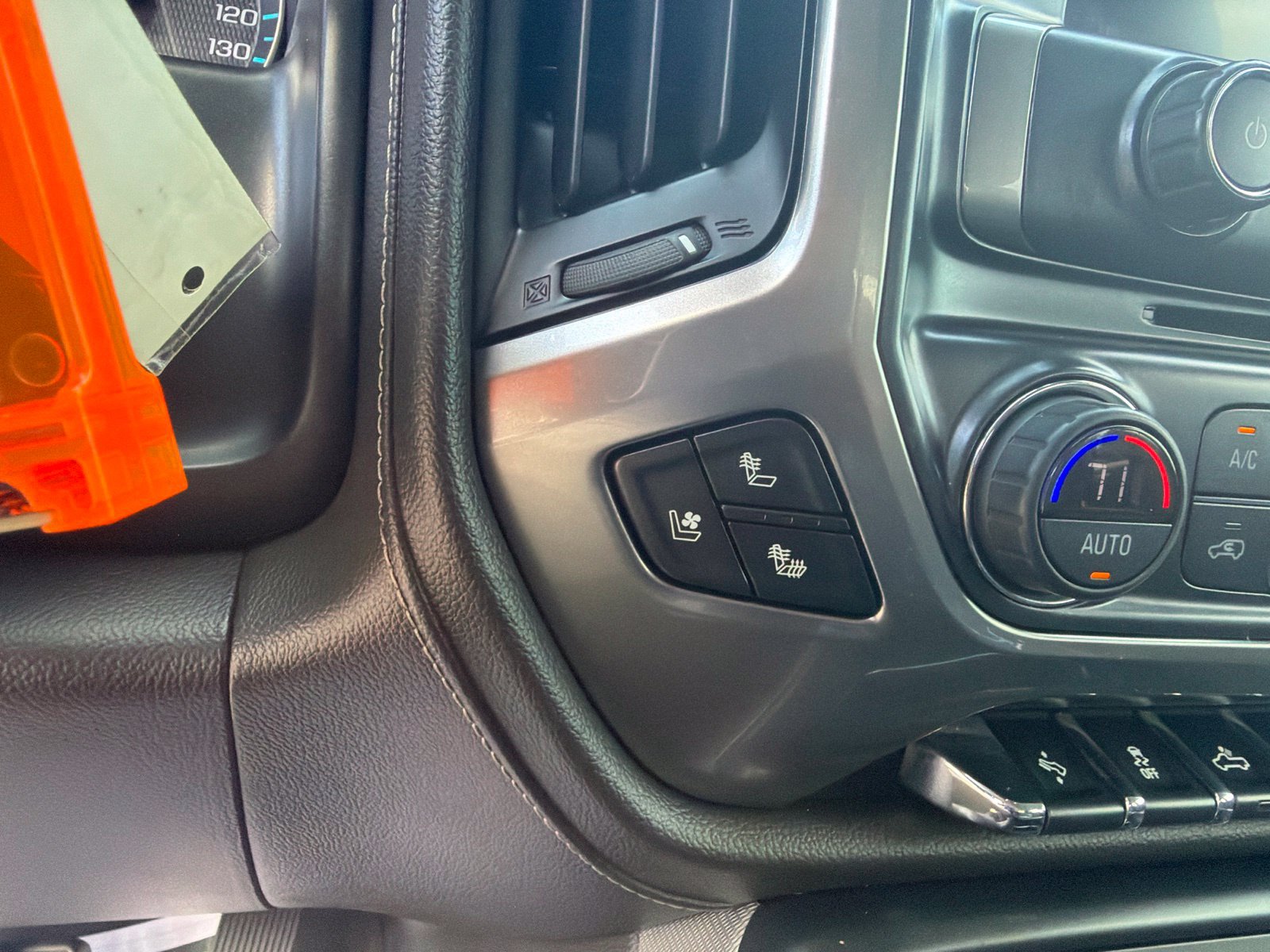 Used 2018 Chevrolet Silverado 2500 LTZ w/ Duramax Plus Package AWD/4WD image 16