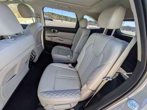 Used 2023 Kia Sorento SX image 25