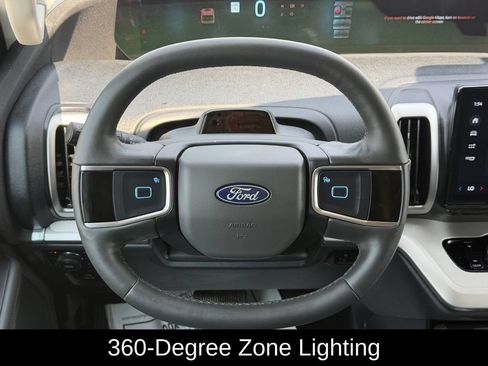 Used 2025 Ford Expedition Active AWD/4WD image 14