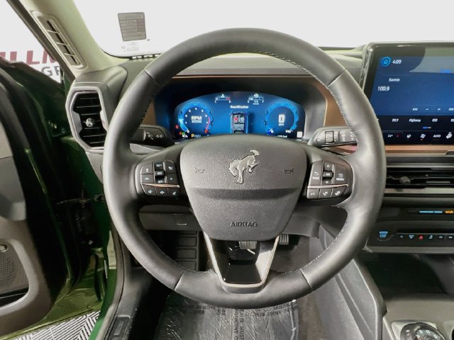 Used 2025 Ford Bronco Sport Outer Banks w/ Outer Banks Tech Package+ AWD/4WD image 12