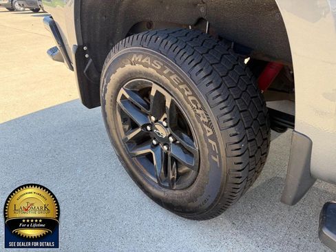 Used 2020 Chevrolet Silverado 1500 LT Trail Boss AWD/4WD image 21