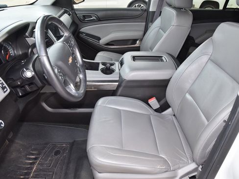 Used 2017 Chevrolet Tahoe LT RWD image 9