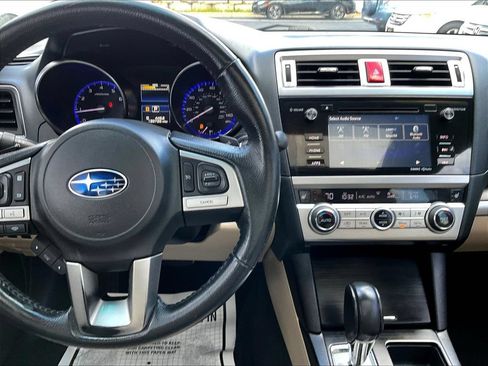 Used 2017 Subaru Outback 2.5i Limited w/ Popular Package #5 AWD/4WD image 12