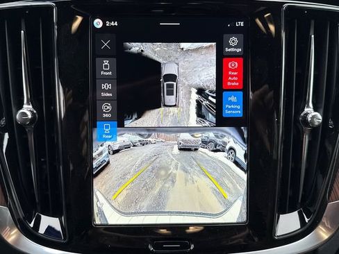 New 2026 Volvo V60 B5 Cross Country Plus w/ Climate Package image 16