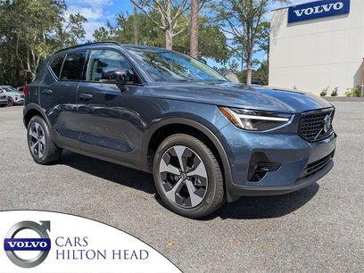 New 2026 Volvo XC40 B4 Plus w/ Protection Package Premier