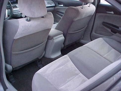 Used 2010 Honda Accord LX image 16
