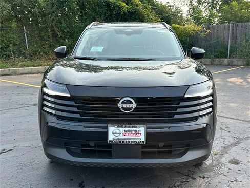 New 2025 Nissan Kicks SV w/ SV Premium Package image 2