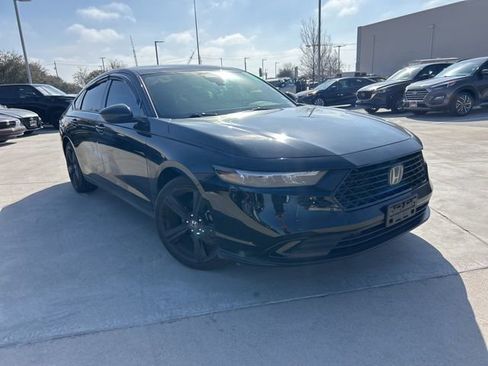 Used 2023 Honda Accord EX image 1