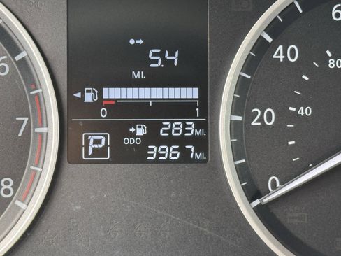 Certified 2025 Nissan Kicks Play S image 20